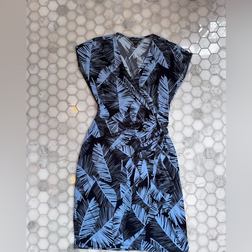 Maggy London Blue Black Leaf Print Faux Wrap Dress Size 8